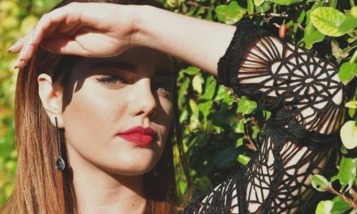 Ξυγκόρου: Η σχέση της πρωταγωνίστριας από το «Προξενιό της Ιουλίας» με την σύντροφο του Κουτσόπουλου