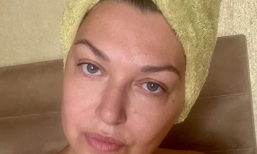 Η Καίτη Γαρμπή αναβίωσε τυχαία το εξώφυλλο από το «'Ενταλμα Συλλήψεως» & η Φουρέιρα την αποθέωσε