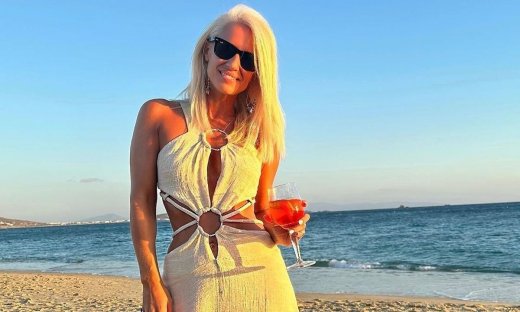 Κατερίνα Παναγοπούλου: Η Ελληνίδα Meghan Markle φόρεσε το πιο σέξι φόρεμα στην παραλία