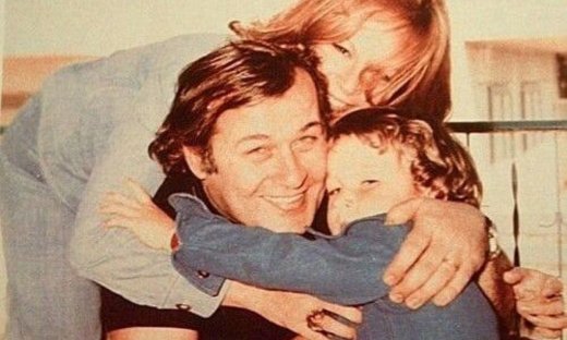 Το διαμέρισμα της Βουγιουκλάκη είχε μόνο τη λέξη Αλίκη στο κουδούνι