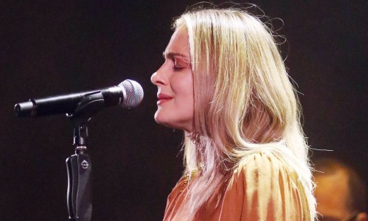 Νατάσσα Μποφίλιου: Διέκοψε τη συναυλία της, ζήτησε συγγνώμη από το κοινό και αποχώρησε - Τι συνέβη;