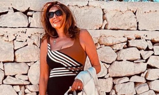 Το μοναδικό εξοχικό της Μιμής Ντενίση με μποστάνι και μαγευτικό κήπο