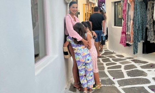 Σταματίνα Τσιμτσιλή: Οι κόρες της άφησαν μια έκπληξη στο αυτοκίνητό της