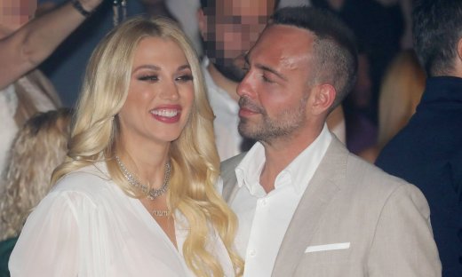 Σπυροπούλου-Σταθοκωστόπουλος: Μεγάλη μέρα για το ζευγάρι - Βαφτίζει τον γιο του!