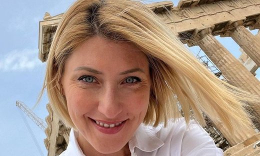 Η Σία Κοσιώνη χωρίς το «αυστηρό» κοστούμι: Το σχόλιο follower για την αδυνατισμένη της σιλουέτα