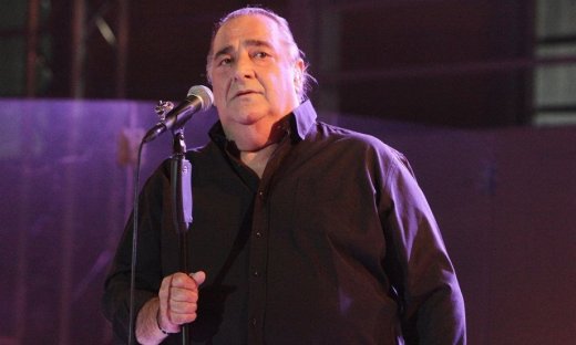 Βασίλης Καρράς: «Σέβομαι τον Γολγοθά που περνάει! Δεν πήγα να τον δω γιατί δεν θα αντέξω…»