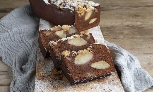 Κέικ σοκολάτας με αχλάδια από τον Άκη Πετρετζίκη!