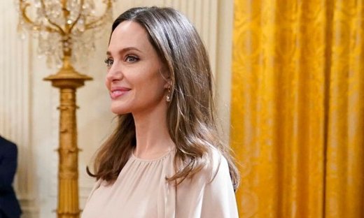 Η Jolie στην Ελλάδα: Τι ζήτησε για τα γυρίσματα ως Μαρία Κάλλας