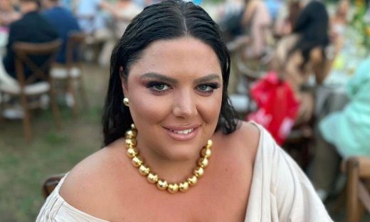 Δανάη Μπάρκα: «Μου λέγανε “έχεις ωραίο πρόσωπο αλλά είσαι τσουπωτούλα”....»