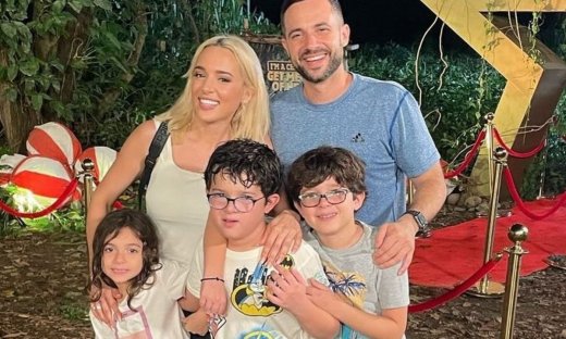 Ο σύζυγος και τα παιδιά της Καλομοίρας ταξίδεψαν στον Άγιο Δομίνικο για τη γιορτή του Δημήτρη