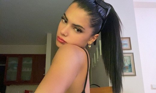 Μαλένα Βλοντάκη: Η κόρη Στεργιάδου-Βλοντάκη είναι κούκλα και μοντέλο