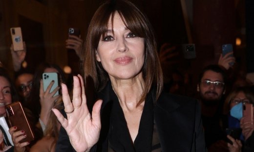 Όλη η Θεσ/νίκη γοητεύτηκε από το look της Monica Bellucci και ακόμα πιο πολύ για κάτι άλλο