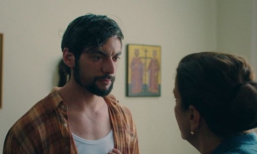 Το Ναυάγιο: Οι αρχαιοκάπηλοι επισκέπτονται τον Πέτρο, αλλά στην αυλή βρίσκεται ο Άγγελος