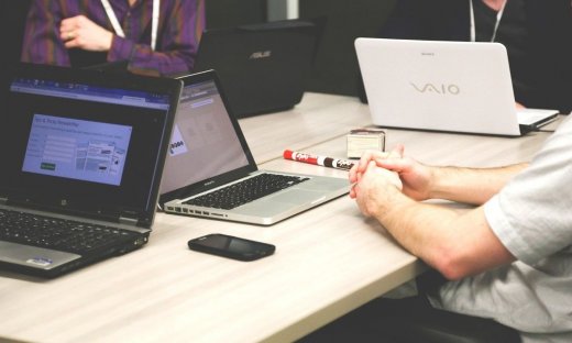 Ελεύθεροι επαγγελματίες: Οι τρεις αλλαγές στη φορολόγηση