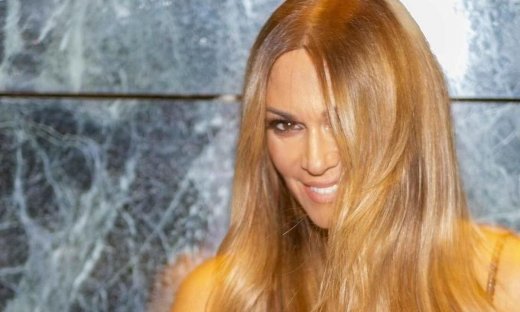 Έλλη Κοκκίνου: Η νέα μεγάλη αλλαγή στα μαλλιά και ο άνθρωπος που μας έλυσε όλες τις απορίες