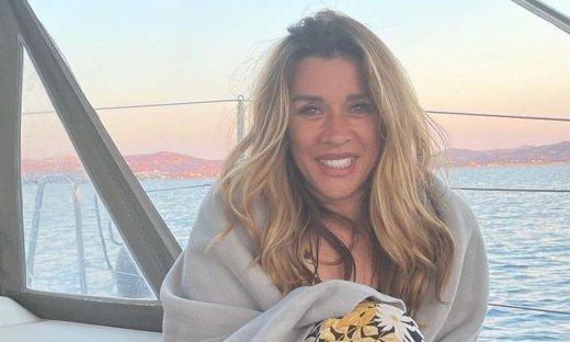 Τα σχόλια στο post της Έρρικας Πρεζεράκου με τα αποτελέσματα του ακρωτηριασμού ήταν γεμάτα αγάπη