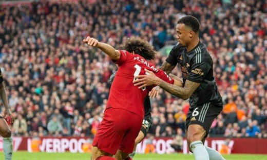 Το μεγάλο παιχνίδι Λίβερπουλ-Άρσεναλ με super αποδόσεις στα καταστήματα ΟΠΑΠ