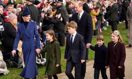 Νέες φωτογραφίες από George, Charlotte και Louis