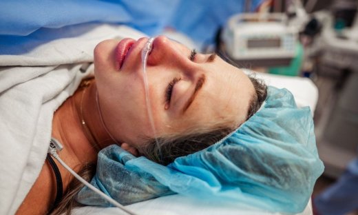 Τα δάκρυα μιας μαμάς στην αίθουσα τοκετού