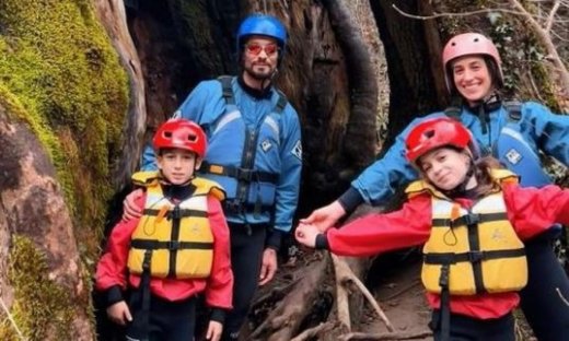 Καράβας- Ψαρρού: Ράφτινγκ με τα παιδιά τους στον Βοϊδομάτη