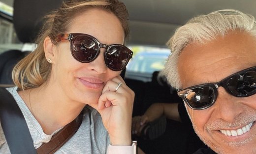 Χριστόπουλος – Μπραντ: Διακοπές στο αυτοκινούμενο «σπίτι» τους