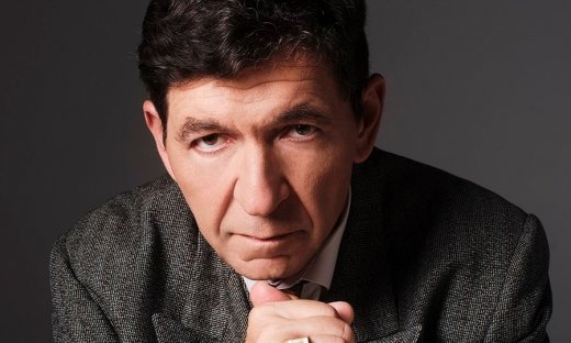 Το ναυάγιο σπόιλερ: Ο Παντελίδης απειλεί να στείλει τη Στέλλα φυλακή