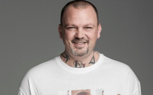 Δημήτρης Σκαρμούτσος: Ατύχημα για τον σεφ: «Έσκασα με το κεφάλι»