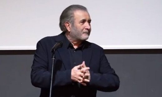 Λάκης Λαζόπουλος: «Θεατής σε παράσταση, μού είπε να σταματήσω για να μιλήσει στο τηλέφωνο»