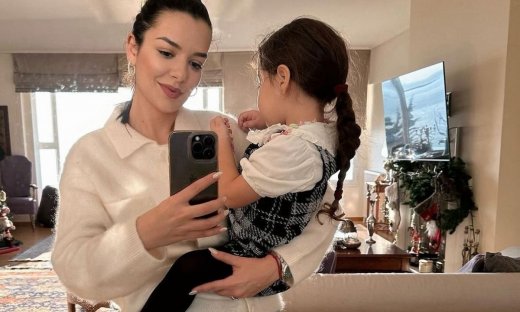 Νικολέττα Ράλλη: Μάζεψε ελιές με την κόρη της