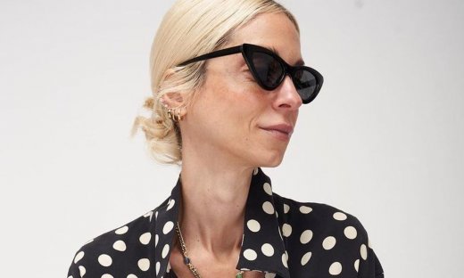 Σοφία Καρβέλα: Με το πανεύκολο χτένισμα που είναι ιδανικό για το γραφείο - Έτοιμη σε δευτερόλεπτα