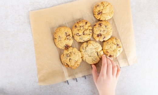 Εύκολα cookies - Μπισκότα με κομματάκια σοκολάτας