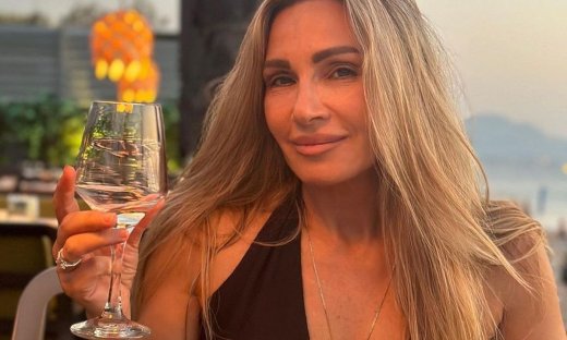 Η Ελένη Πετρουλάκη λέει μαντινάδες και γίνεται viral στο Tik Tok