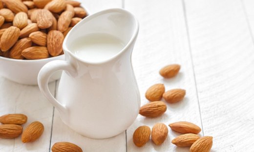 Γάλα αμυγδάλου: Τα οφέλη για την απώλεια βάρους