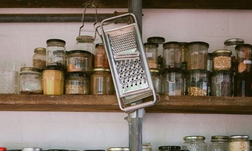 Τα άδεια βάζα και έξι ακόμα αντικείμενα στην κουζίνα που πρέπει να πετάξεις