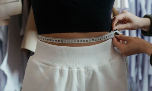 Το κόλπο για πιο λεπτή μέση που ελάχιστοι γνωρίζουν- και είναι δωρεάν