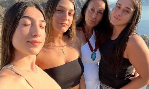 Η σπάνια εμφάνιση της Μαρίας Κακοσαίου για να στηρίξει την κόρη της