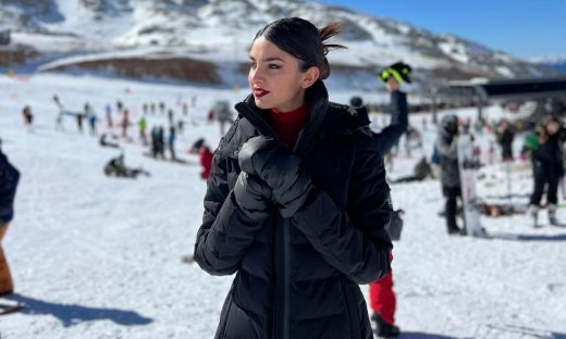 Η Ιφιγένεια Τζόλα βρήκε το item που θα φοράς στα χιόνια