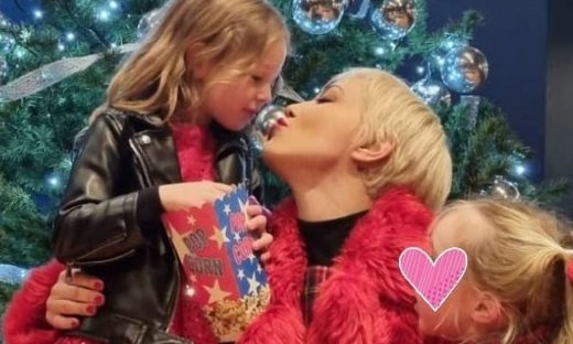 Πηνελόπη Αναστασοπούλου: Οι φωτό απ' όταν ήταν 16 χρονών και η ομοιότητα με τη μικρή της κόρη