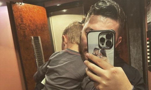 Τα τρία χρονών έκλεισε ο γιος της Αθηνάς από τα Τέμπη