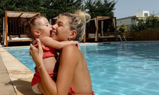 Ούρσουλα Βλάχου: Η γλυκιά φωτογραφία με την κόρη της