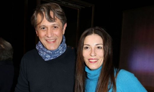 Χειλάκης - Μαξίμου: Οι σπάνιες φωτό από τον γάμο, το κομψό νυφικό και τα 18 χρόνια απόλυτου έρωτα