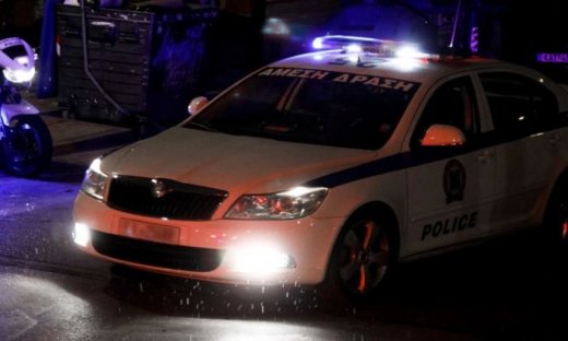 Στα κρατητήρια μέχρι αύριο ο τενόρος για τον ξυλοδαρμό του γιου του – Απορρίφθηκε το αίτημά του