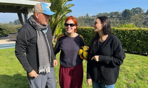 Η κατάσταση του Μπρους Γουίλις επιδεινώνεται και η Μουρ ετοιμάζεται για συναισθηματικό αποχαιρετισμό