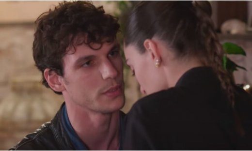 Η Γη της Ελιάς: Βούκινο στη Μάνη γίνεται η παράνομη σχέση της Αριάδνης με τον Χρήστο