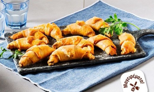 Δοκίμασε το πιο καλοκαιρινό σνακ: Κρουασανάκια, με μπεσαμέλ και κοτόπουλο