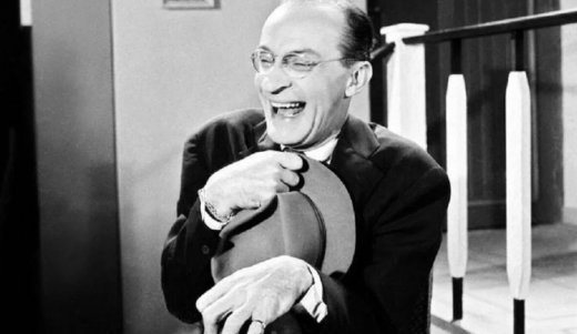 Σαν σήμερα «έφυγε» ο Ντίνος Ηλιόπουλος: «Με συγχωρείτε κυρίες μου…» - Η τελευταία ατάκα του