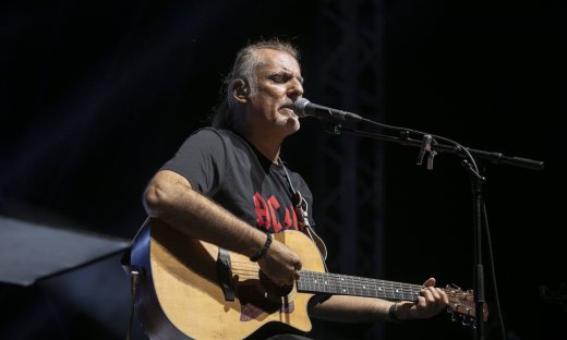 Φίλιππος Πλιάτσικας: Έγινε 58 – Οι Πυξ Λαξ, η σόλο καριέρα και οι συνεργασίες που δεν ξεχνάμε