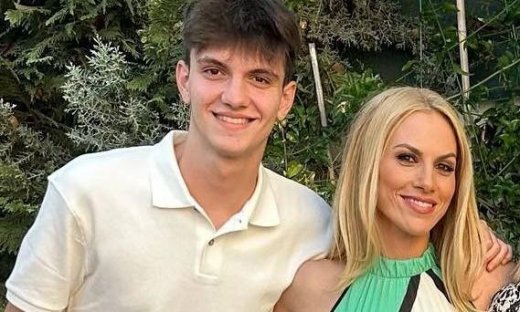 Φίλιππος Πηλαδάκης: Η αυστηρή μαμά Ντορέττα & ο θαυμασμός στον πατέρα του Κώστα Πηλαδάκη