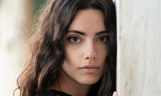 Γη της Ελιάς – Γεράζη: Δεν θα μπορούσα να είχα καλύτερη τύχη στην πρώτη μου δουλειά