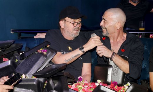 Σταμάτης Γονίδης: Βραδινή έξοδος 2,5 μήνες μετά το ατύχημα που είχε στο σπίτι του